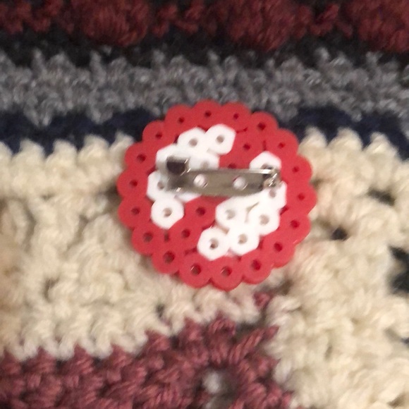 🚫 No! Perler Pin 🚫 - Picture 3 of 3